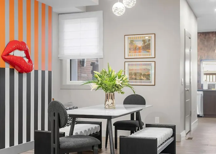 Modern Palm Springs Retreat With 4 Bedrooms And 4.5 Bathrooms, Shadyside Townhome Pittsburgh