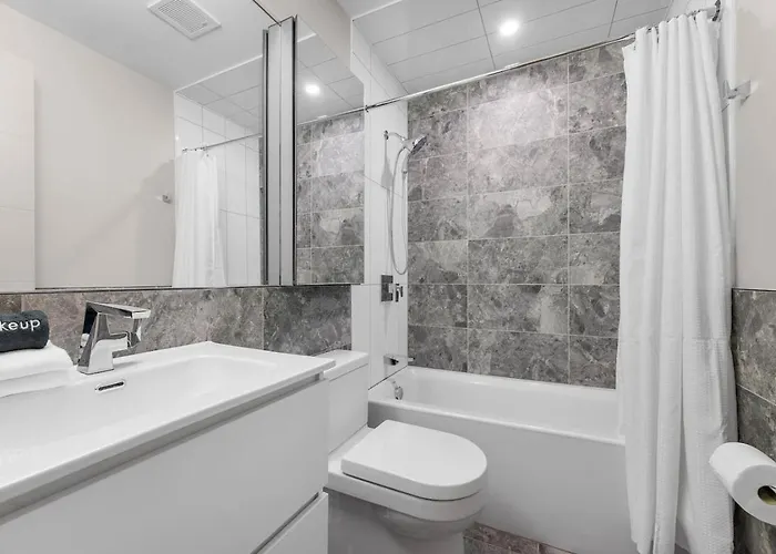 Modern Palm Springs Retreat With 4 Bedrooms And 4.5 Bathrooms, Shadyside Townhome * Pittsburgh