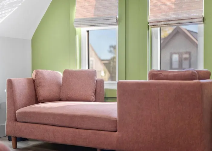 Holiday home Modern Palm Springs Retreat With 4 Bedrooms And 4.5 Bathrooms, Shadyside Townhome Pittsburgh